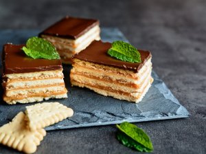 Skanutėliai pyragai be orkaitės - 19 išbandytų receptų