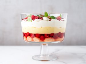 Sluoksniuotas trifle desertas