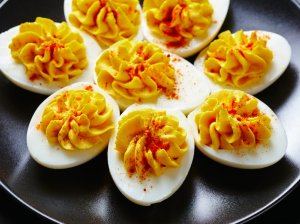 Įdaryti kiaušiniai - 29 laiko patikrinti receptai