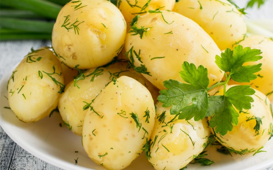 Kaip tikrai skaniai išvirti bulves? Dalinamės gudrybėmis!