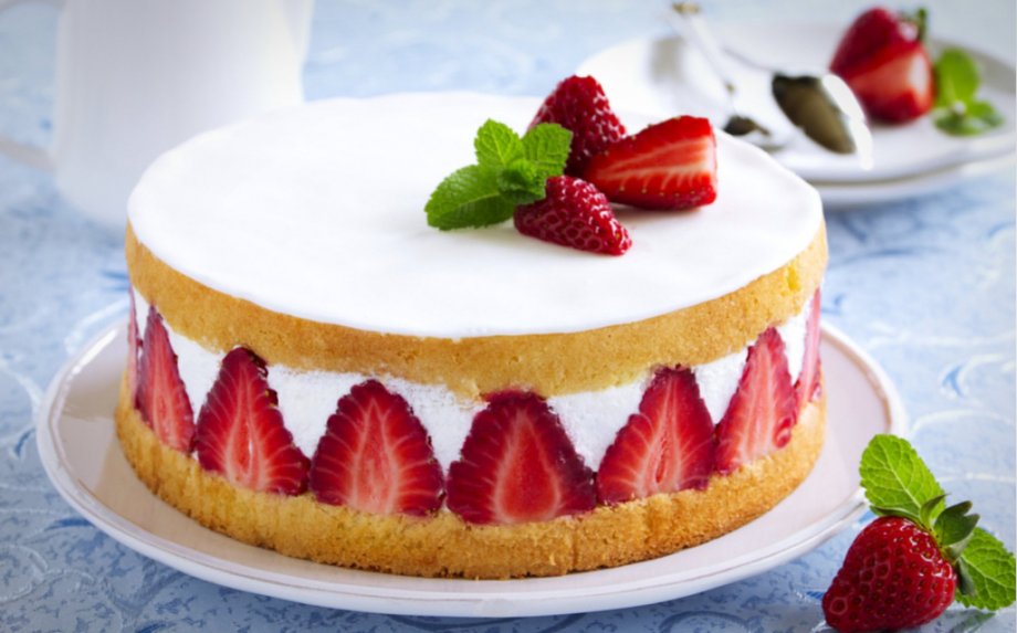 Gaivūs vasariški tortai - dalinamės 27 puikiais receptais!