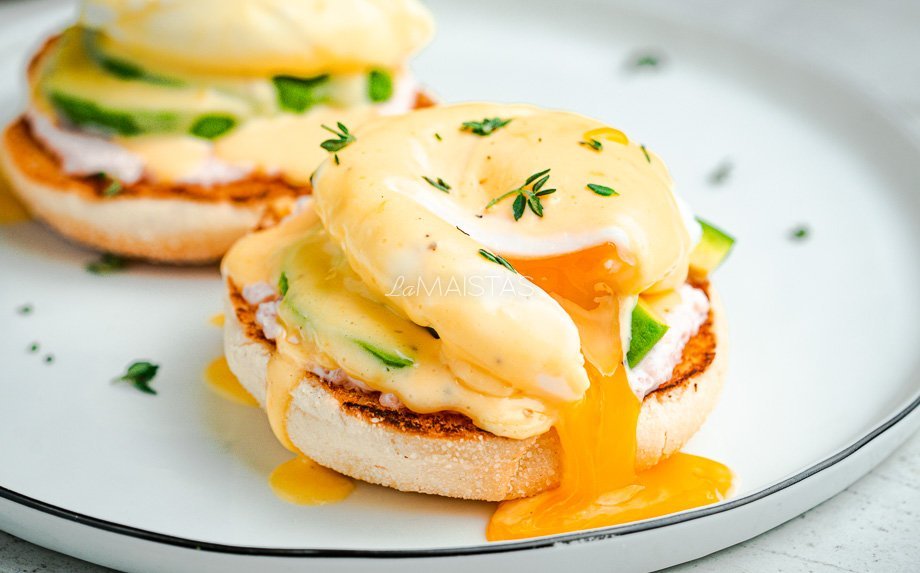 Benedikto kiaušiniai su avokadu - lengvai ir greitai