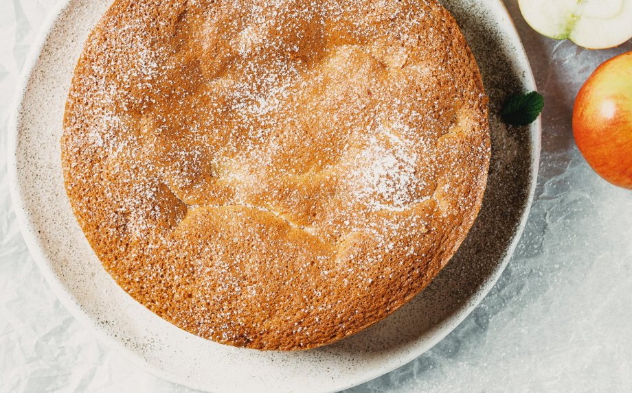 Biskvitinis močiutės obuolių pyragas - pats lengviausias receptas