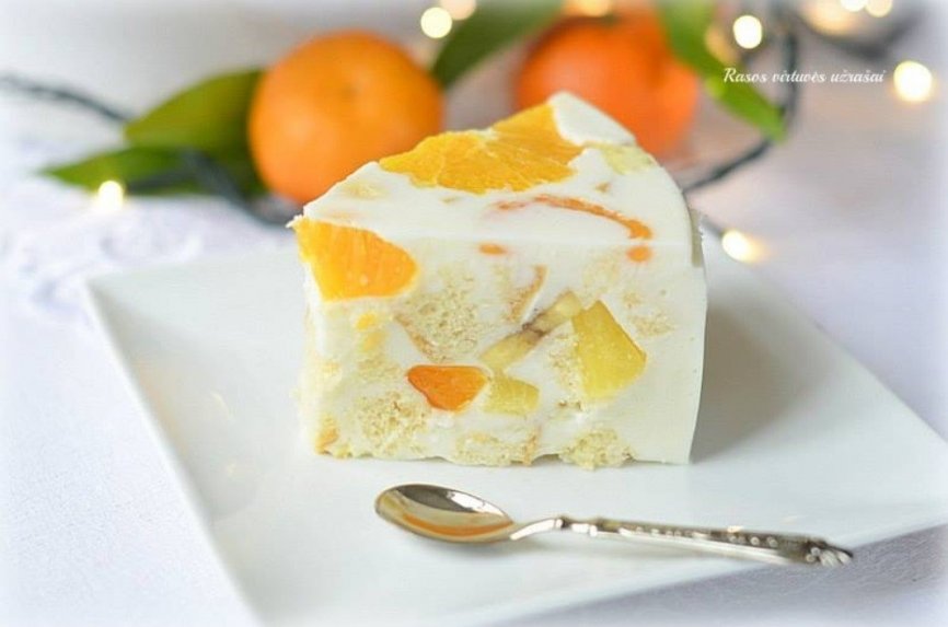 Gražuolis jogurtinis tortas su apelsinais