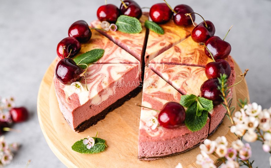 Raudonojo aksomo sūrio pyragas arba RED VELVET CHEESECAKE- receptas žingsnis po žingsnio