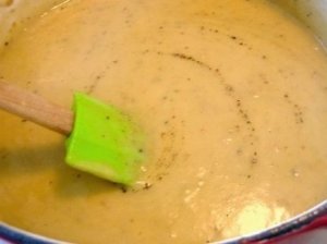 Lietuviška pertrintų bulvių sriuba