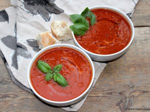 Trinta pomidorų ir paprikų sriuba