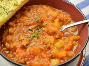 Pomidorinė sriuba su faršu
