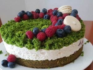 Maskarponės ir špinatų tortas "Žalia giria"