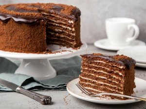 Šokoladinis medaus tortas