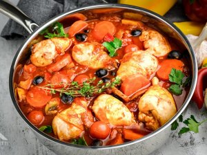 Itališkas pomidorinis vištienos troškinys Cocciatore