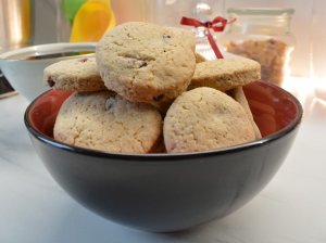 Avižiniai sausainiai su spanguolėmis