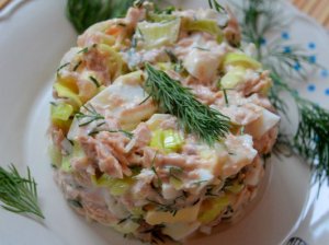 Tuno ir kiaušinių salotos