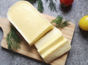 Naminis lydytas varškės sūris per penkias minutes