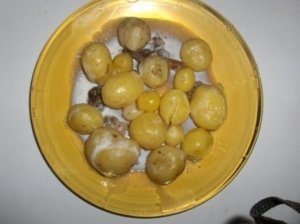 Šviežios virtos bulvės