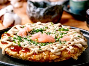 Japoniški kopūstų blynai Okonomiyaki
