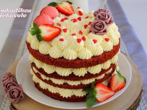 Raudono biskvito tortas su maskarponės kremu