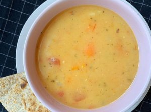 Tiršta daržovių sriuba su pupelėmis