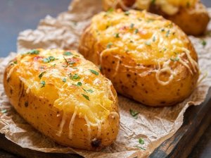 Bulvės įdarytos mėsyte ir sūriu