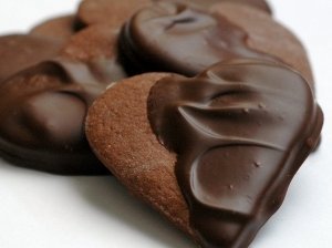 Šokoladinės širdelės su cinamonu