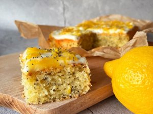 Citrinų - aguonų pyragas su kreminio sūrio ir citrinų kremu