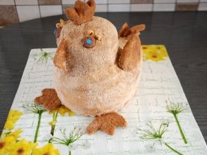 Medaus tortas "Velykinis viščiukas"