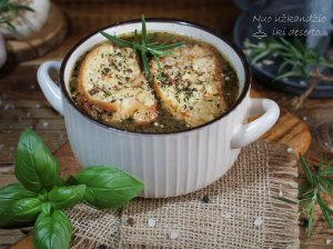 Prancūziška svogūnų sriuba (Soupe a l'oignon a la Payfanne)