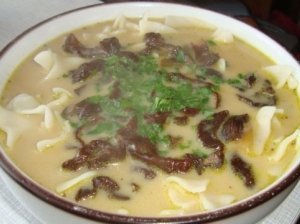 Džiovintų grybų sriuba su makaronais