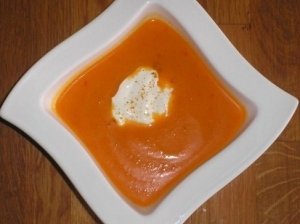 Trinta morkų sriuba su salieru