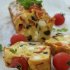 Užkandinė duonelė su feta sūriu, pomidorais ir alyvuogėmis