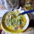Tiršta vištienos sriuba su sūriu ir pievagrybiais