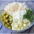 Raugintų kopūstų salotos su bulvėmis