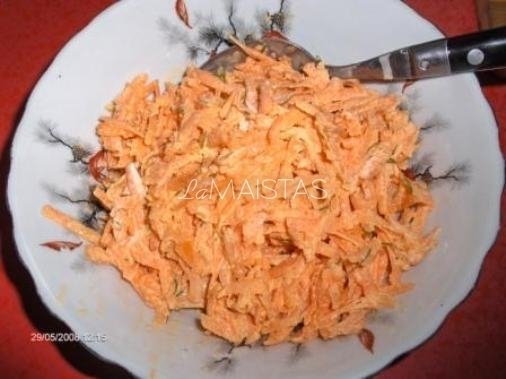 Paprastosios morkų salotos