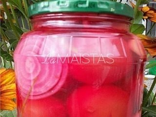 Pomidorai rožiniame marinate