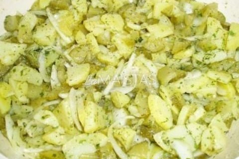 Švabų bulvių salotos