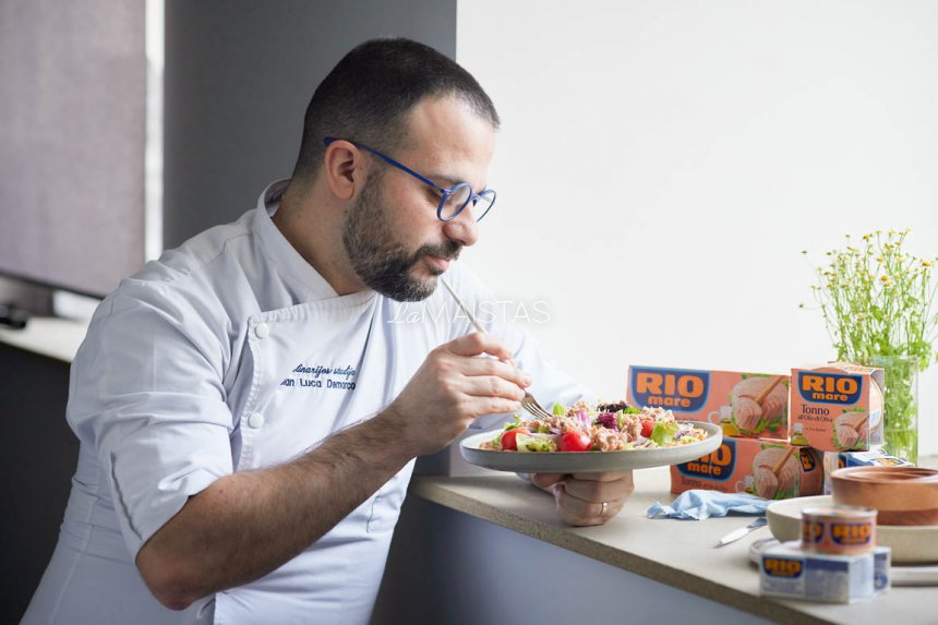 Omletas su tunu ir pomidorais pagal Gian Luca Demarco