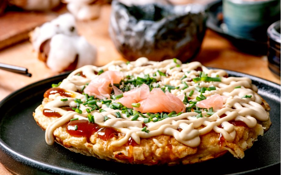 Japoniški kopūstų blynai Okonomiyaki