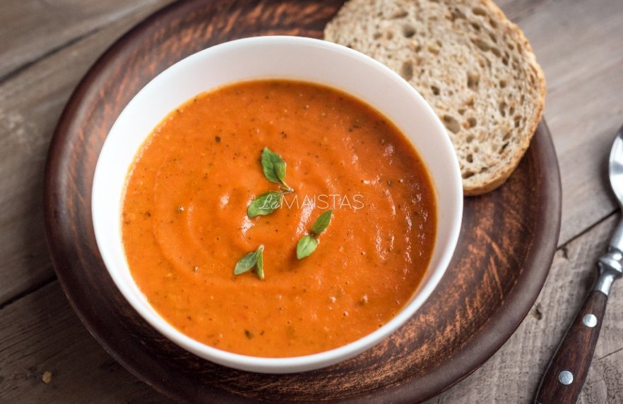 Karšto oro gruzdintuvėje keptų pomidorų sriuba