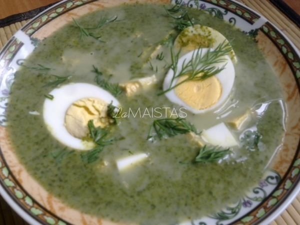 Špinatų sriuba su kiaušiniais