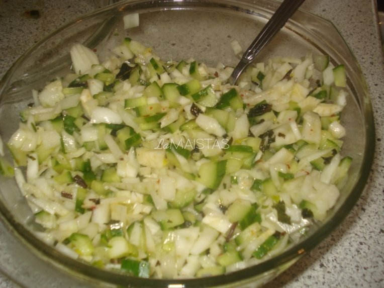 Pankolio ir agurko salotos