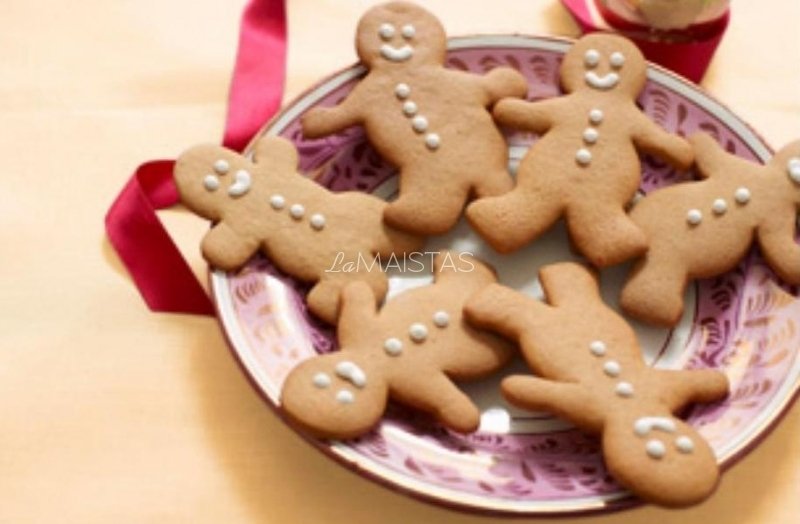 Imbieriniai sausainiai žiemos šventėms