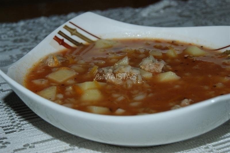 Perlinių kruopų sriuba su daržovėmis