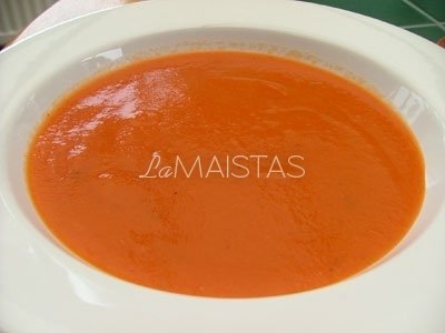 Paprikos ir pomidorų sriubytė