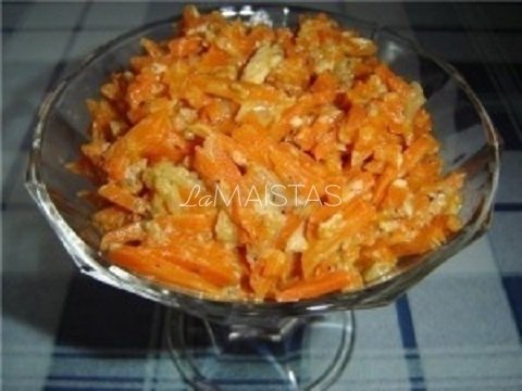 Vištienos ir morkų salotos