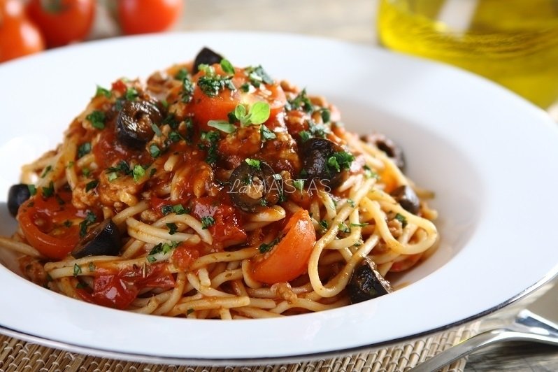 Graikiški spagečiai su malta mėsa