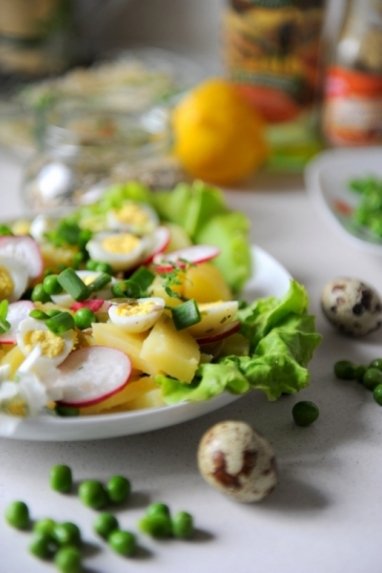 Bulvių salotos su putpelių kiaušiniais