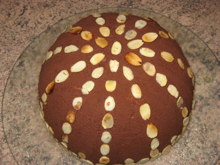 Šokoladinis tortas kupolas