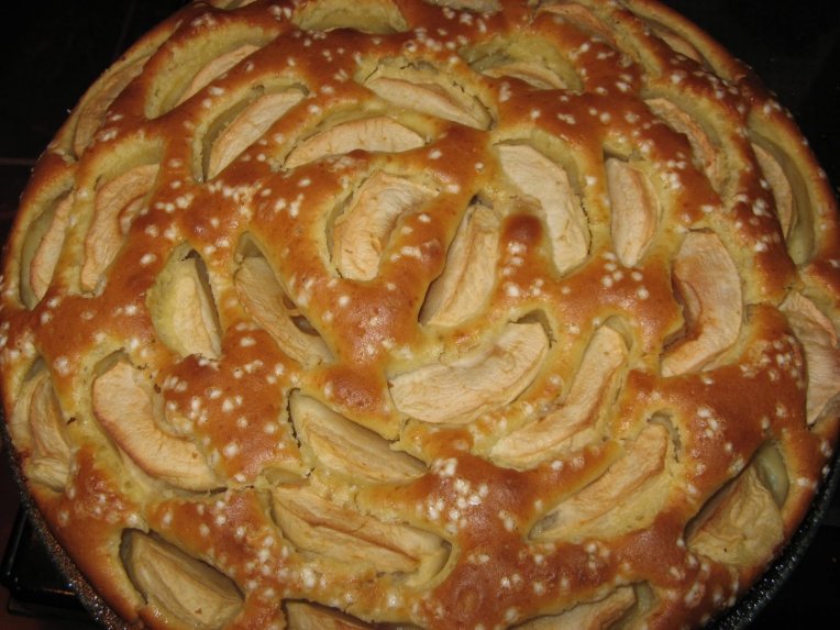 Paprastas obuolių pyragas Obuolinukas