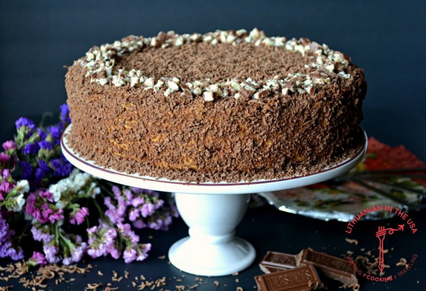 Šokoladinis - karamelinis tortas