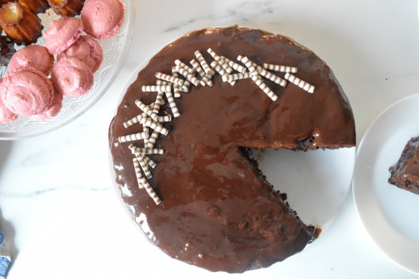 Drėgnas šokoladinis cukinijų pyragas